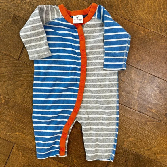 Hanna Andersson Reversible Snap Stripe Romper Organic Cotton Size 60 (2-6) Mos - Picture 1 of 3